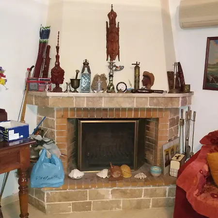 Aliki House