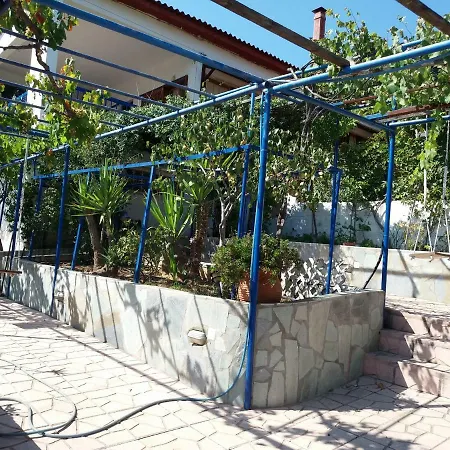 Aliki House * Pórto Ráfti