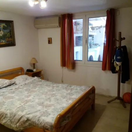 Aliki House